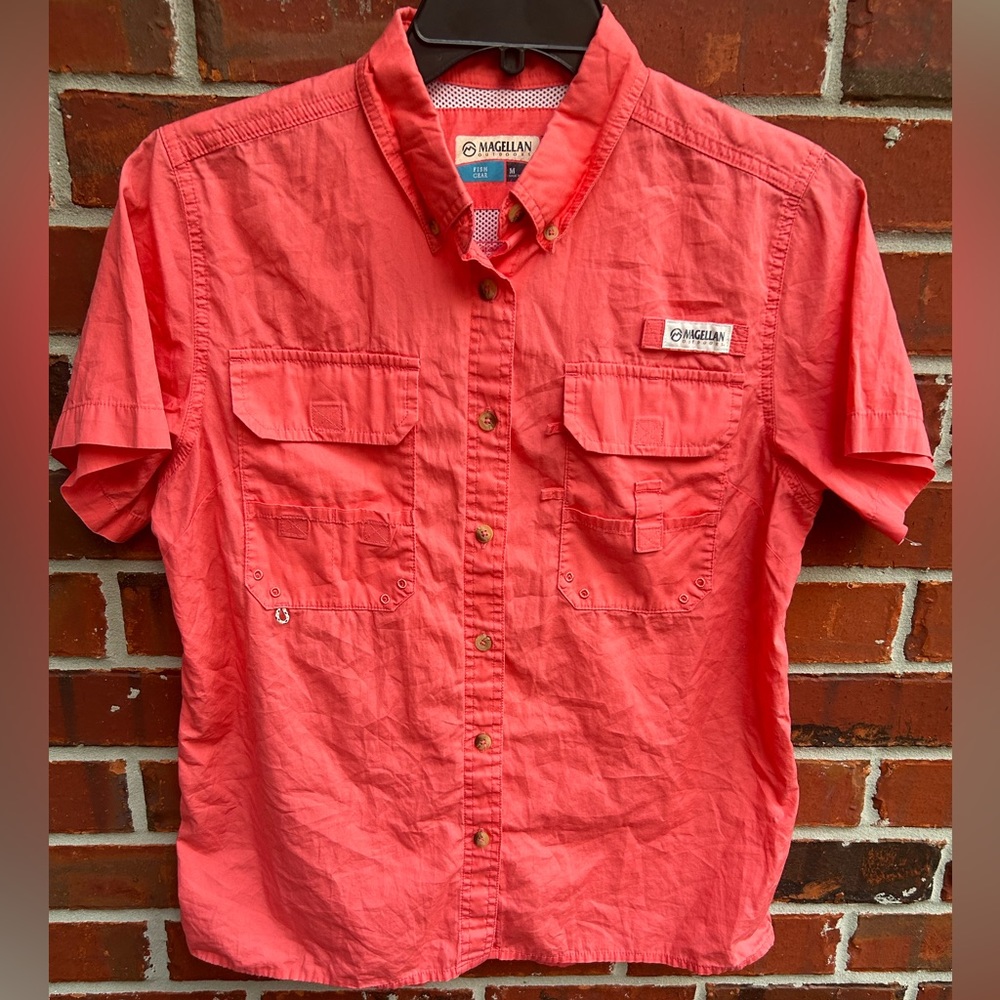 Magellan Fishgear Mag Release Womens Vented Short Sleeve Fishing Shirt Medium